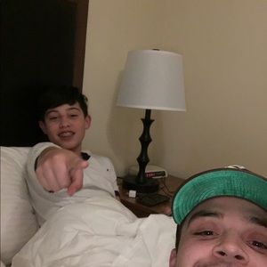 Meet your Posher, Landen